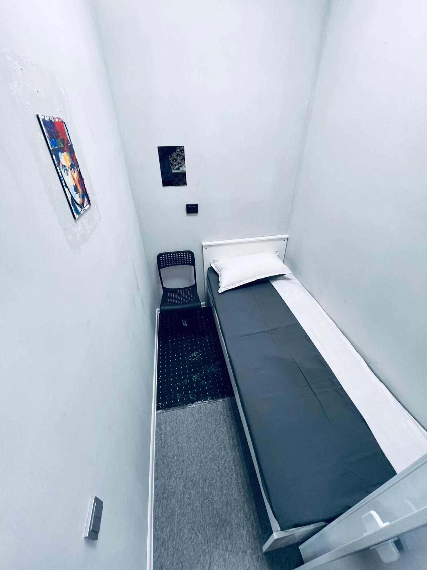 Center Capsule Hotel 알마티 외부 사진