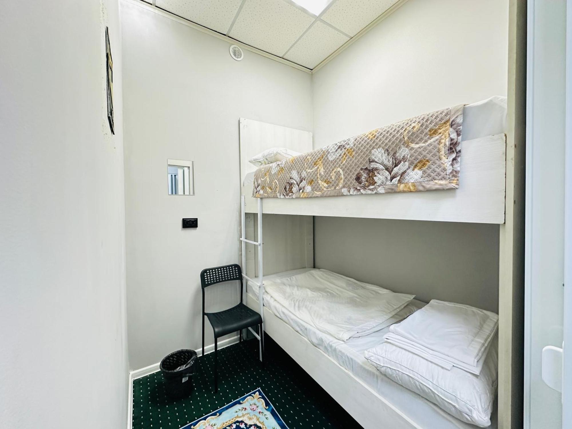 Center Capsule Hotel 알마티 외부 사진
