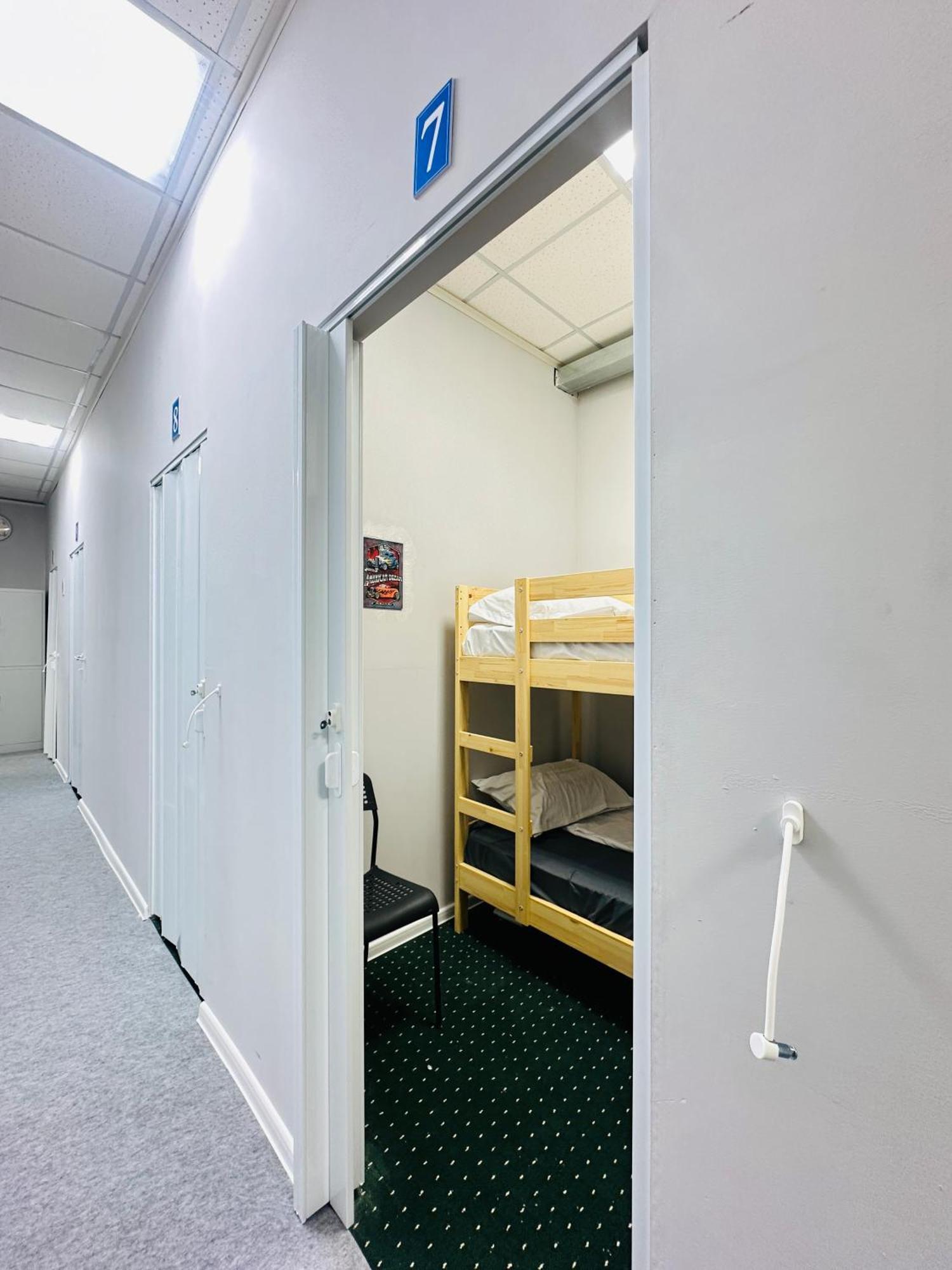 Center Capsule Hotel 알마티 외부 사진